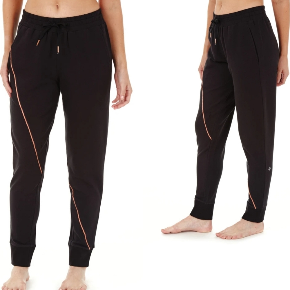 AMETRINE JOGGER BLACK